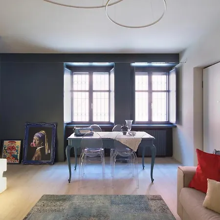 Apartment Casa Da Gio',incantevole Design, Nel Cuore Di Alba, Parcheggio *