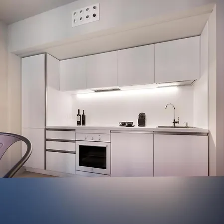 Apartment Casa Da Gio',incantevole Design, Nel Cuore Di Alba, Parcheggio *