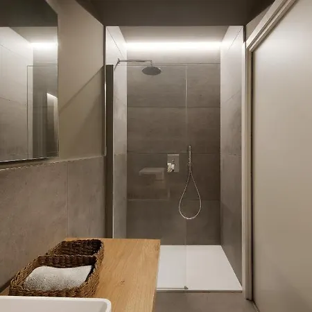 Apartment Casa Da Gio',incantevole Design, Nel Cuore Di Alba, Parcheggio