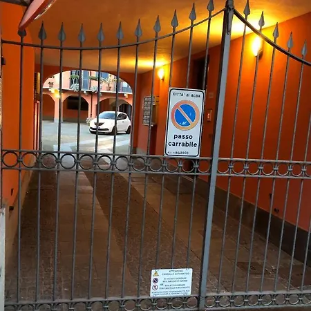 Casa Da Gio', Incantevole, Nel Cuore Di Alba, Con Posto Auto Gratuito. * Alba (Piedmont)