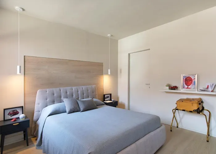 Casa Da Gio',incantevole Design, Nel Cuore Di Alba, Parcheggio Lejlighed
