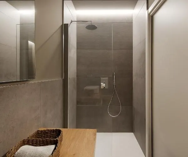 Lejlighed Casa Da Gio',incantevole Design, Nel Cuore Di Alba, Parcheggio